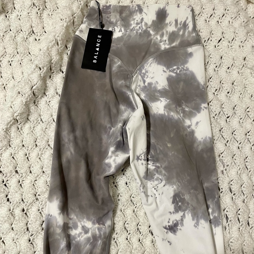 NWT Cyclone Cloud Pant Balance Athletica